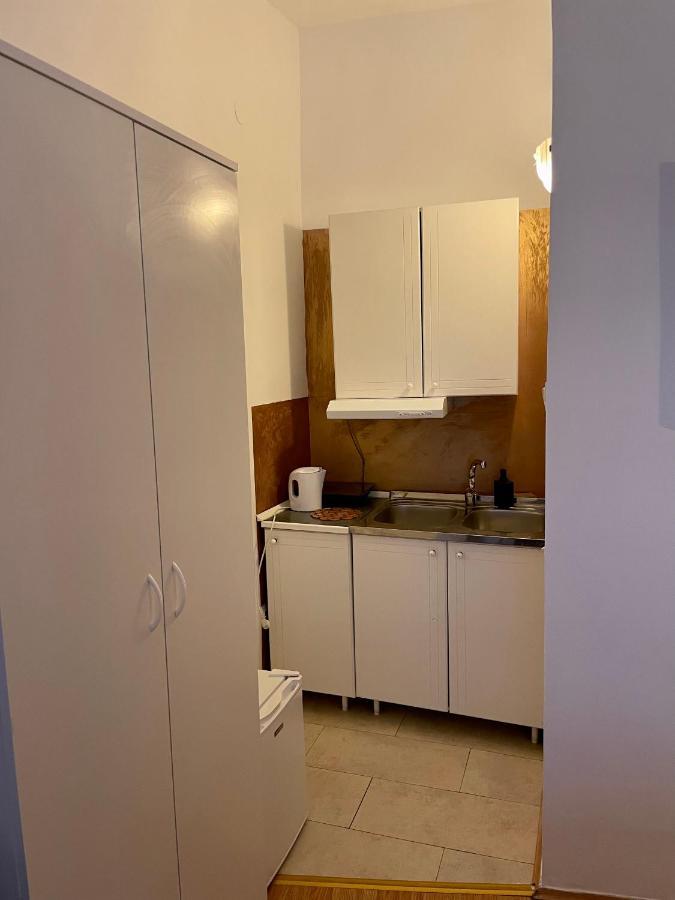 Apartman Studio Lusi Суботица Екстериор снимка