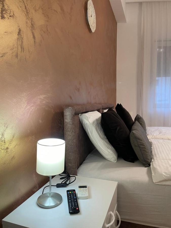 Apartman Studio Lusi Суботица Екстериор снимка